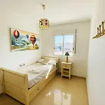 En Primera Linea De Playa Con Piscina Y Garaje Gratuito *