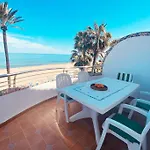 En Primera Linea De Playa Con Piscina Y Garaje Gratuito Daire