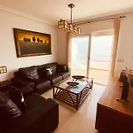 En Primera Linea De Playa Con Piscina Y Garaje Gratuito Daire Denia
